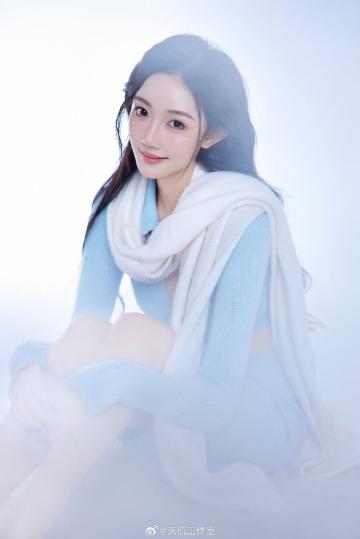 每日主题-女老师大赛视频